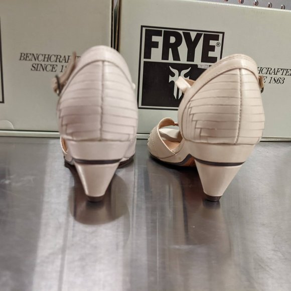 Frye - Ada Vintage Strap - Off White - Picture 7 of 9